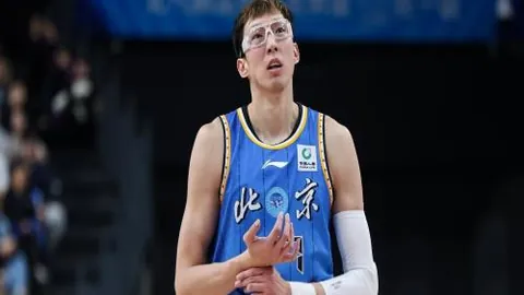 唐斯生日庆典再引热议，甜蜜互动成焦点